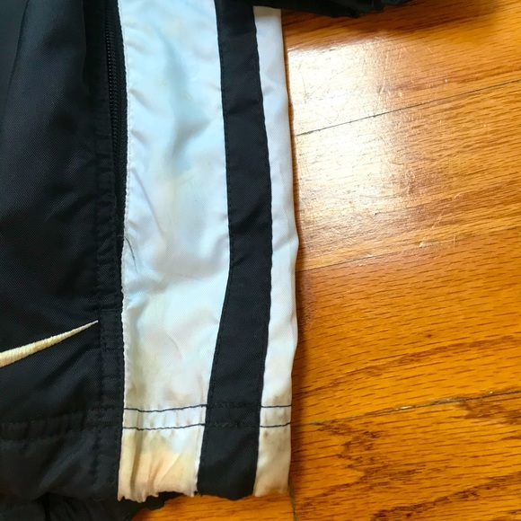 Nike Windbreaker Pull Over Jacket - Picture 2 of 12
